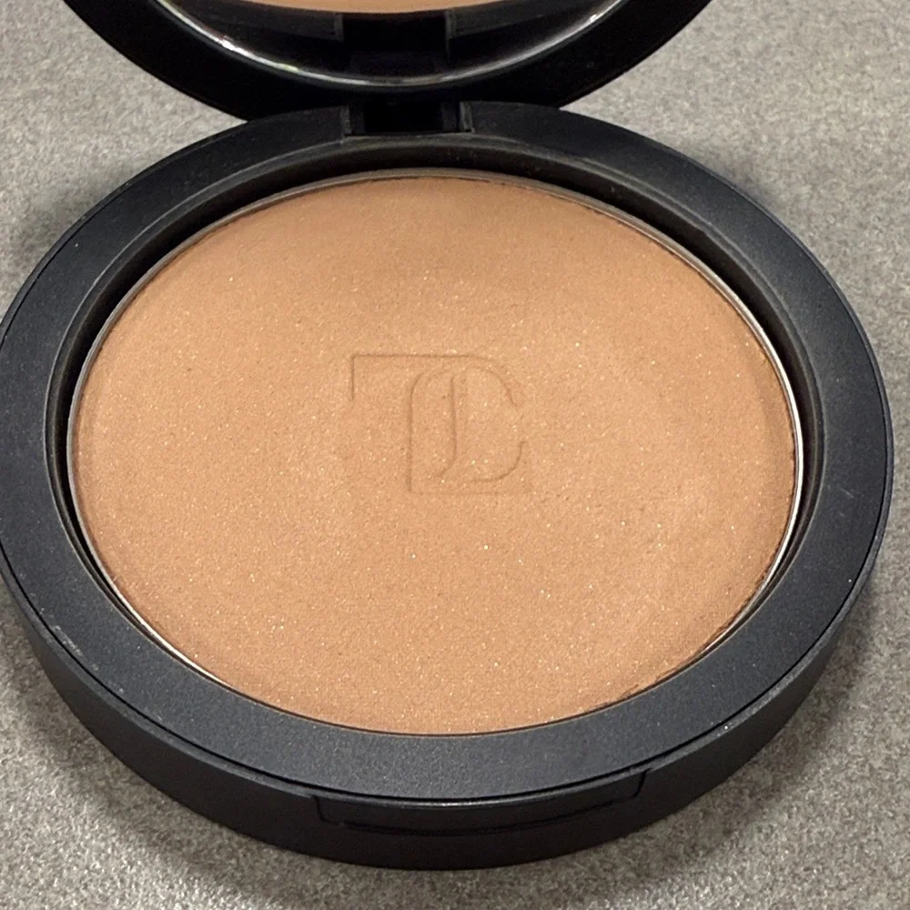 INGLOT x Jennifer Lopez limited edition bronzer j113 nude 2